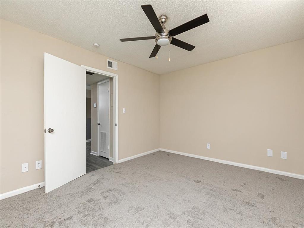 Monarch Villas Image 34