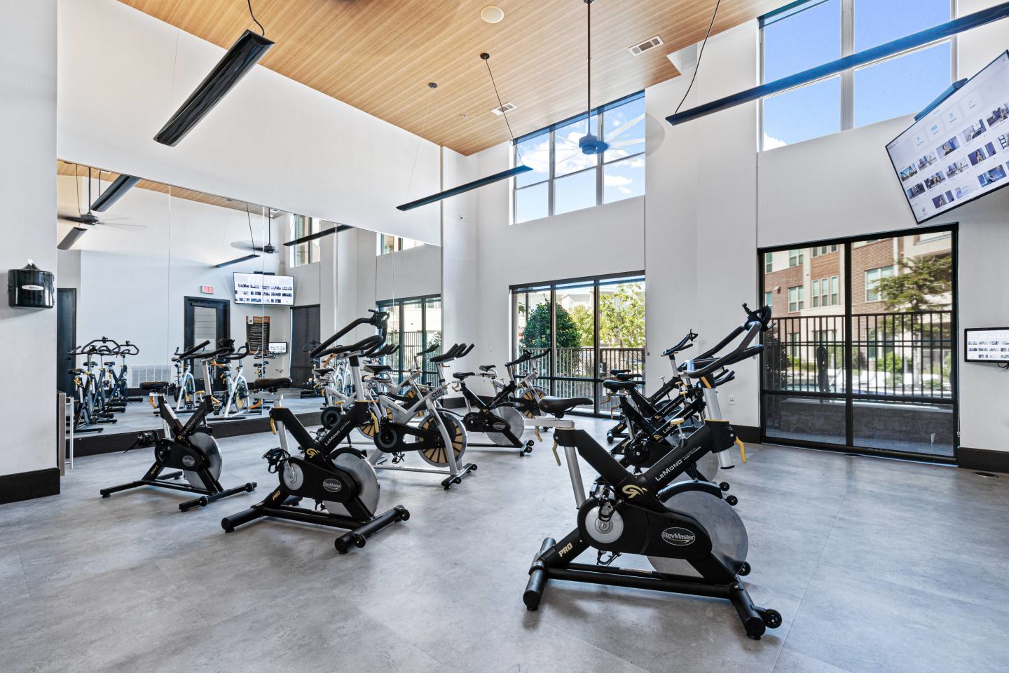 Bell Gateway Village Image 11