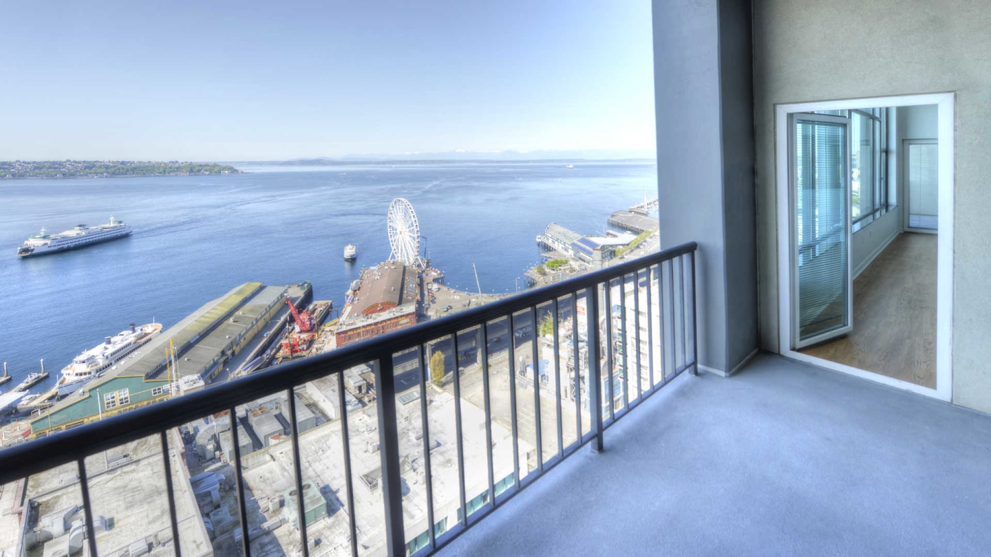 Harbor Steps Image 38