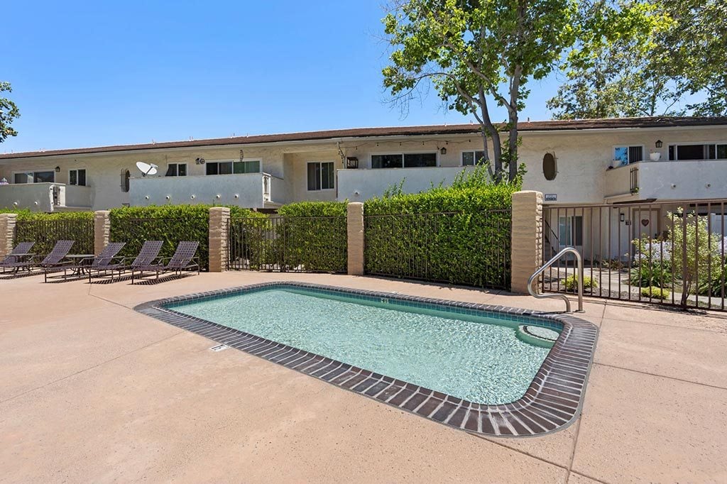 The Meadows at Westlake Village Image 30