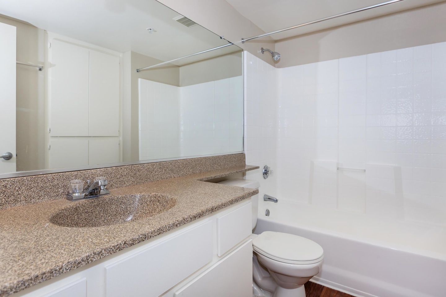 Wood Canyon Villa Apartment Homes Image 29
