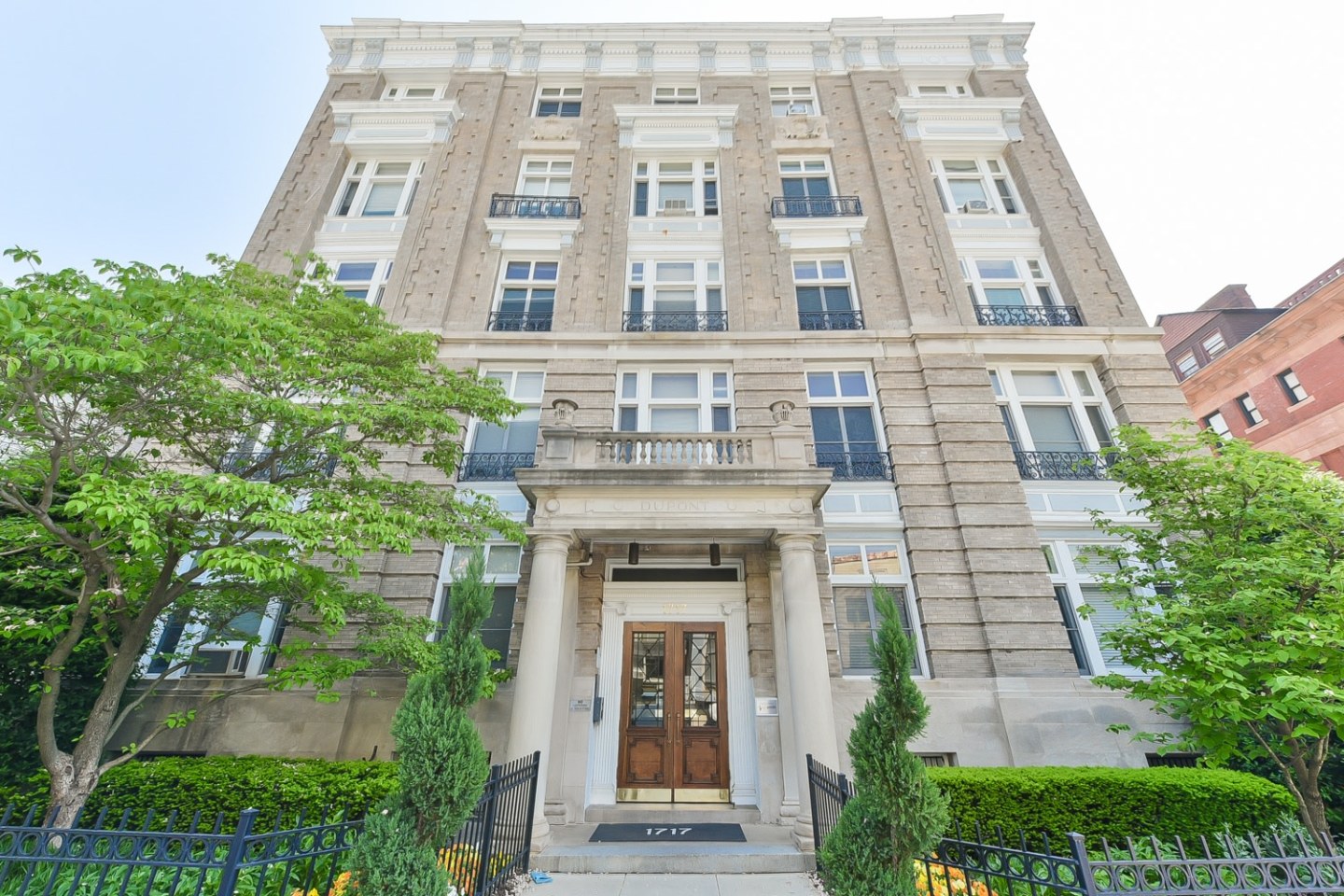 Dupont Apartments Image 32
