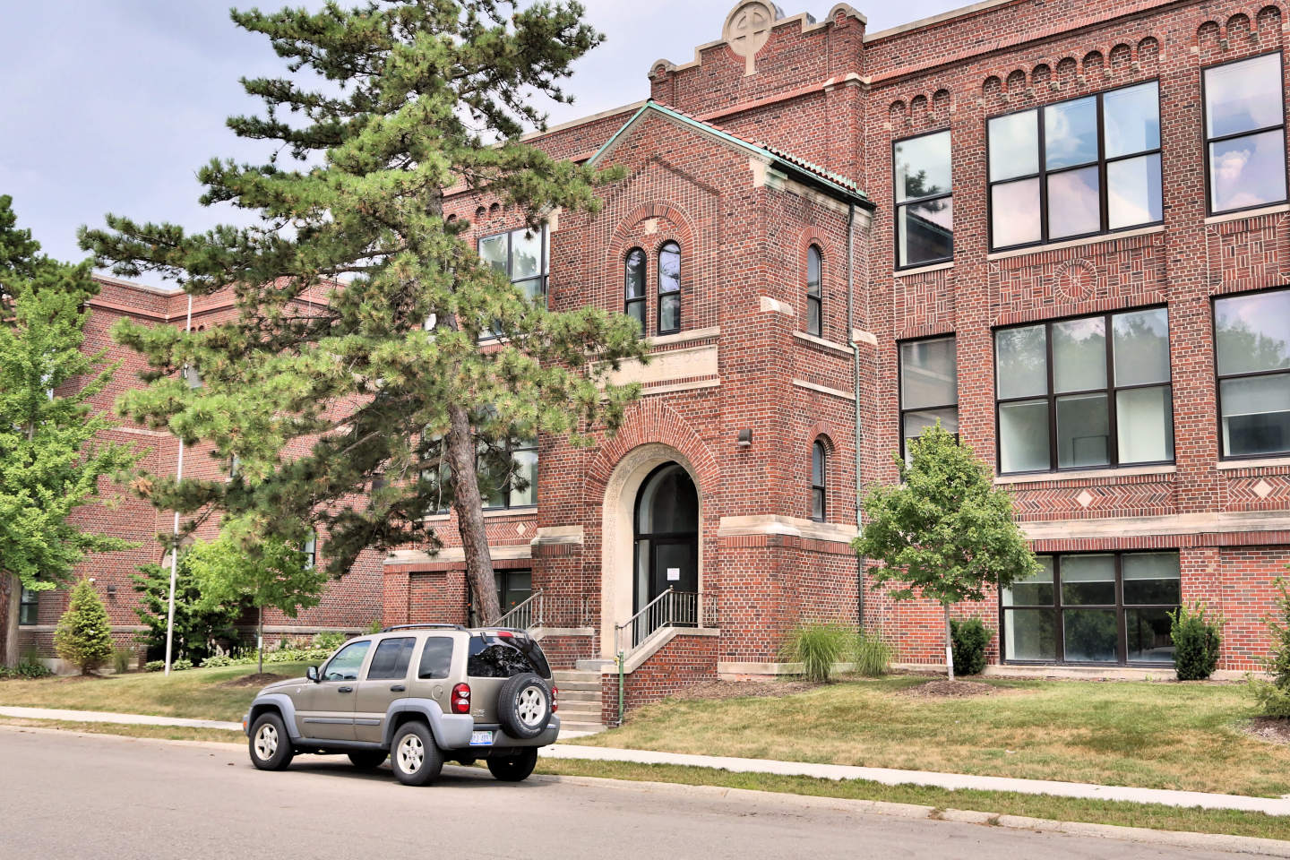 Senior Living - The James Ferndale Image 31