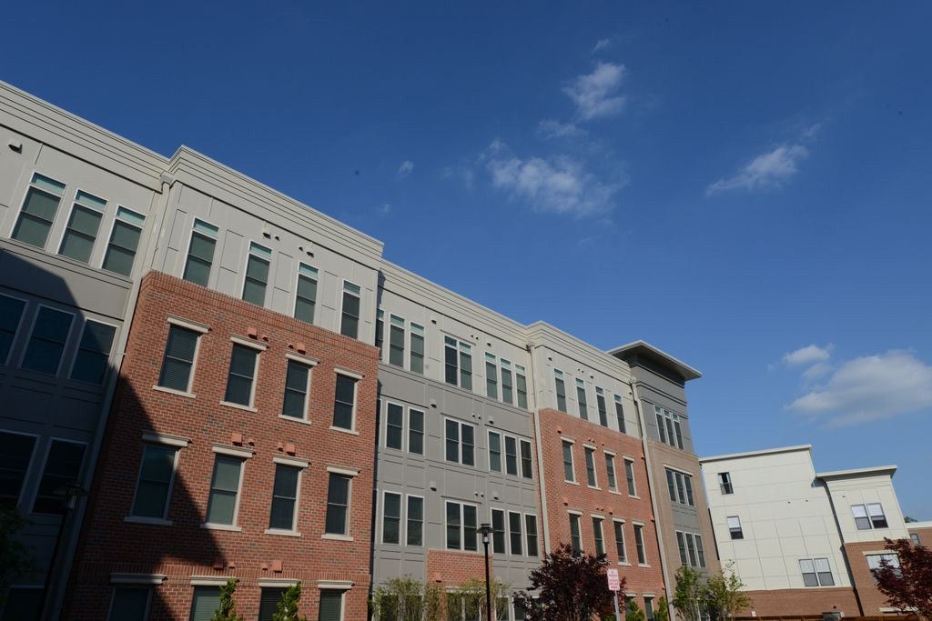 Gables Centerpointe Image 14