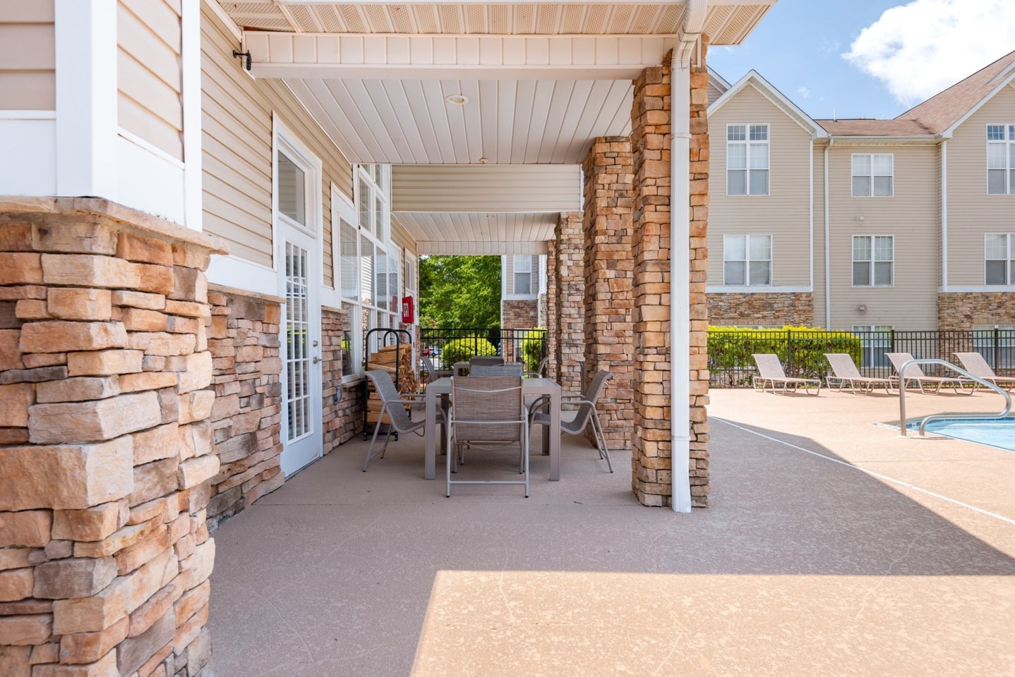 Allerton Place Apartments Image 16