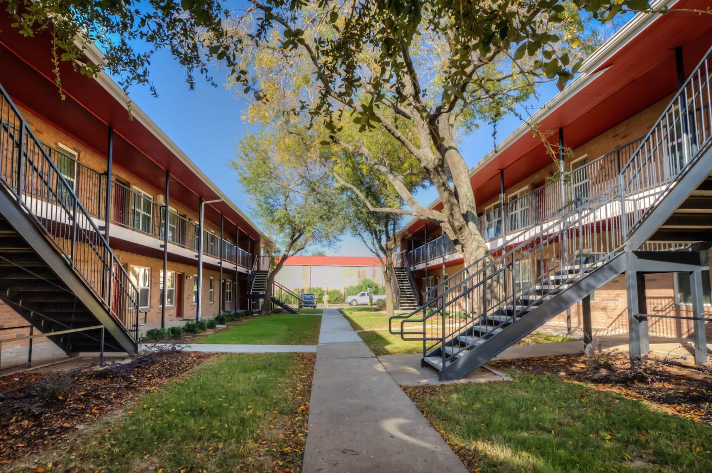 Silver Glen Image 14