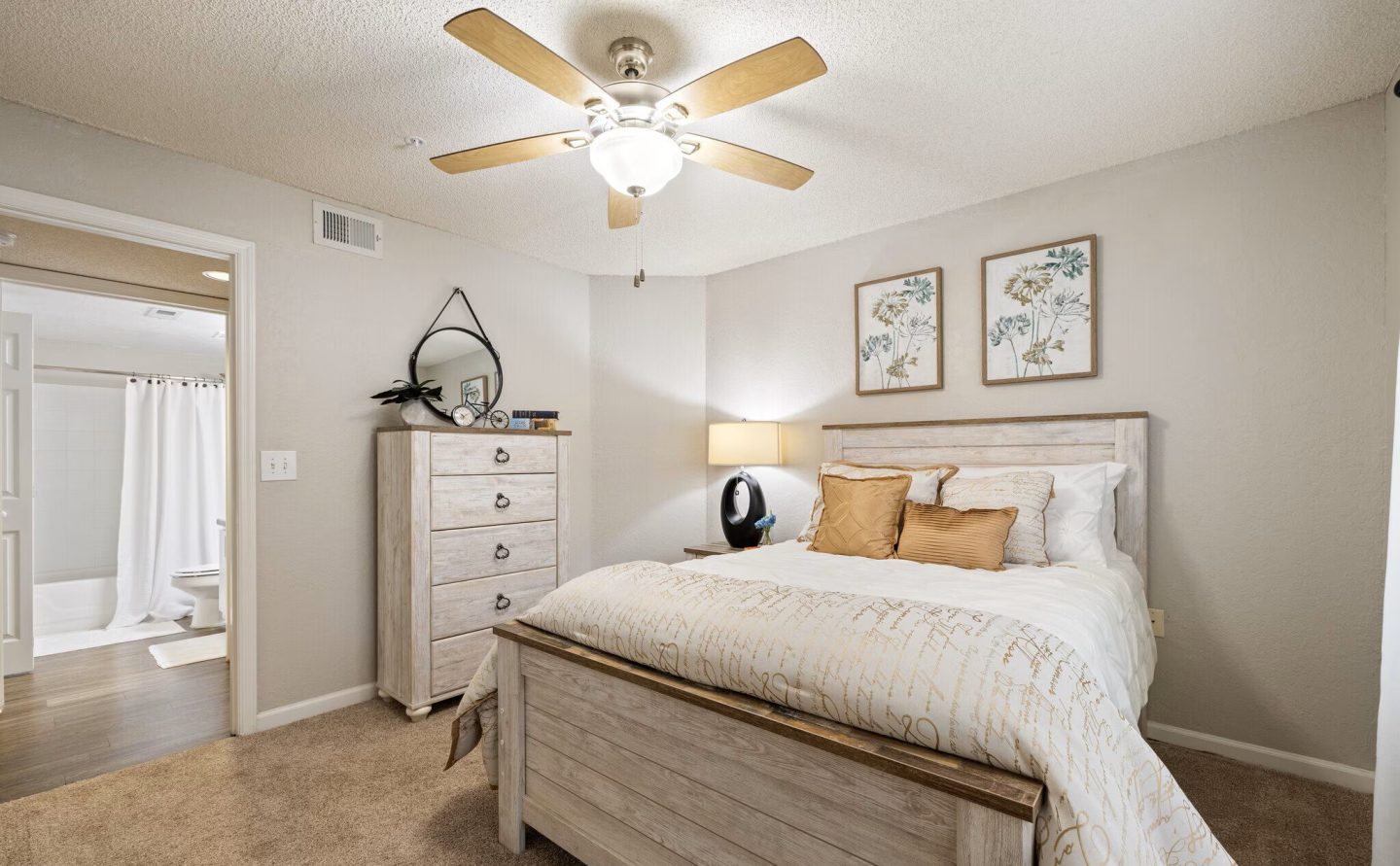 Jackson Square Apartments Image 14