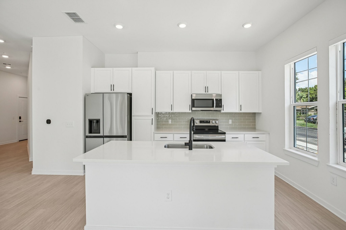 Evelyn City Lofts Image 5