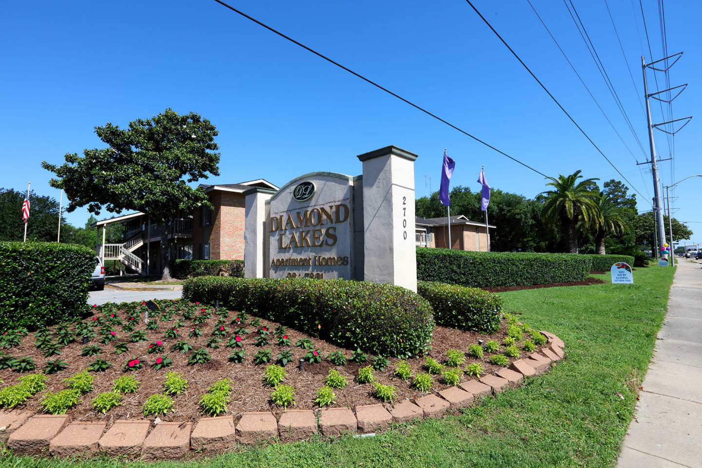 Diamond Lakes Apartment Homes Image 14