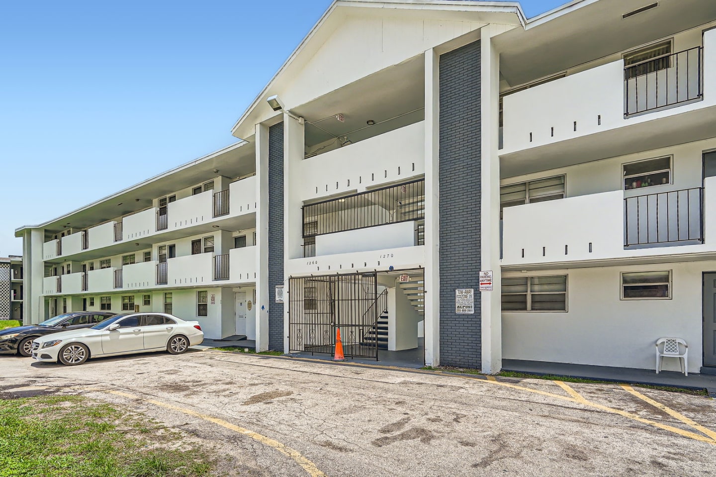 Lakeshore Presidential Apartments Image 15