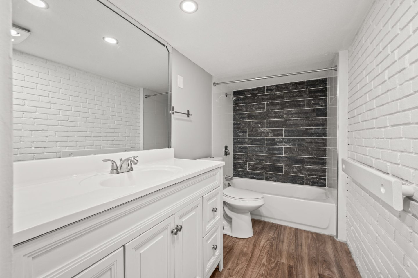 Briarwood Hills Image 24