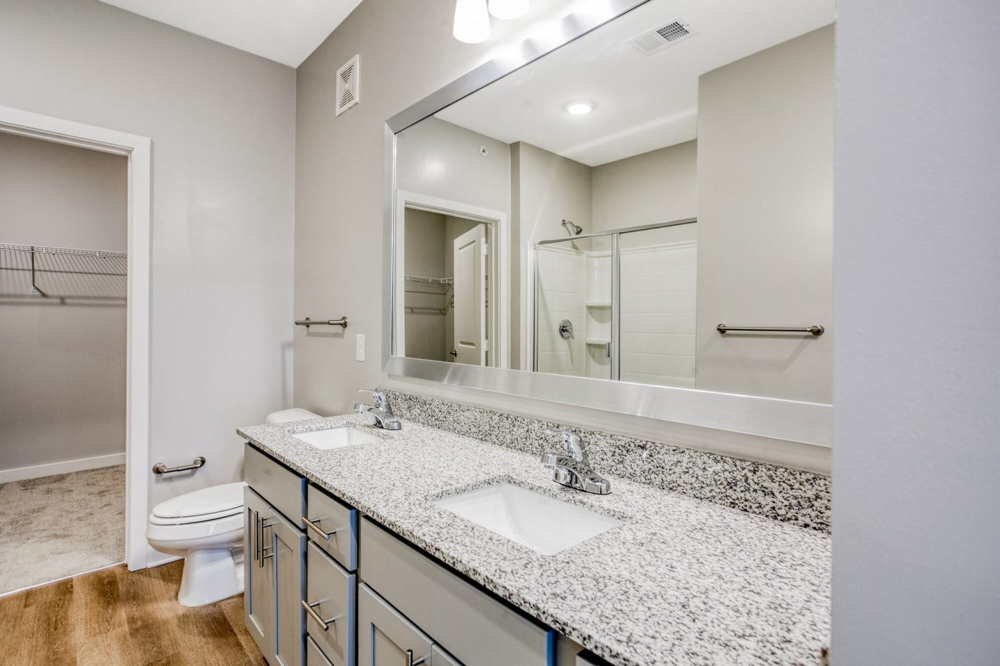Murphy's Farm Apartments Image 16