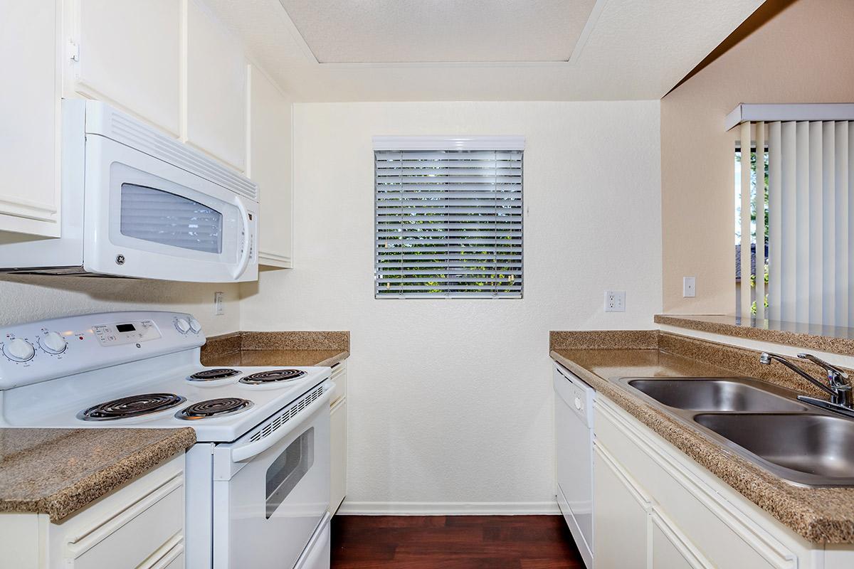 Spring Lakes Apartment Homes Image 31