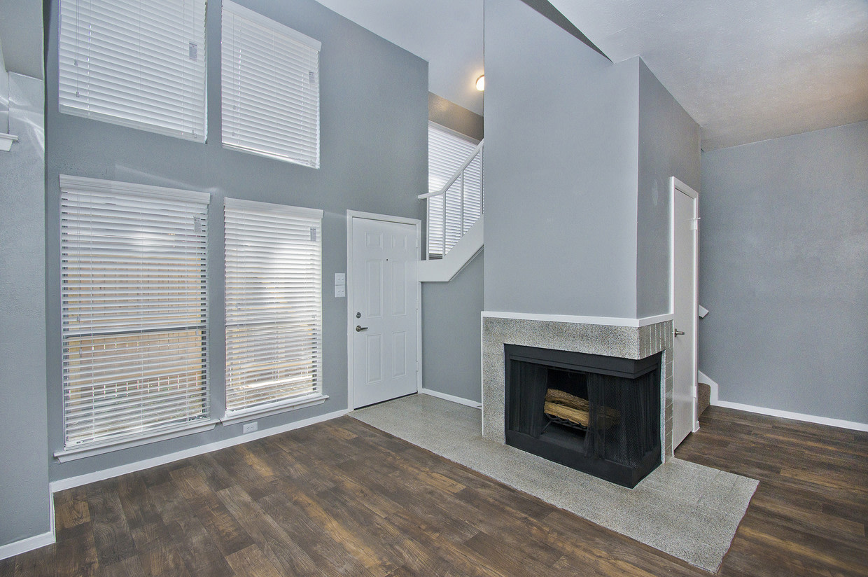 Woodbridge Townhomes Image 3