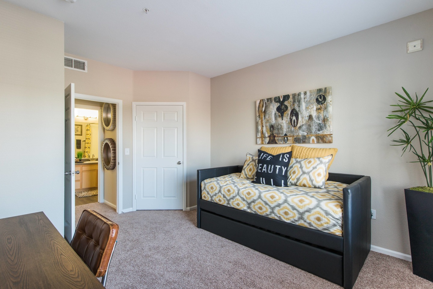PeakView at T-Bone Ranch Apartments Image 15