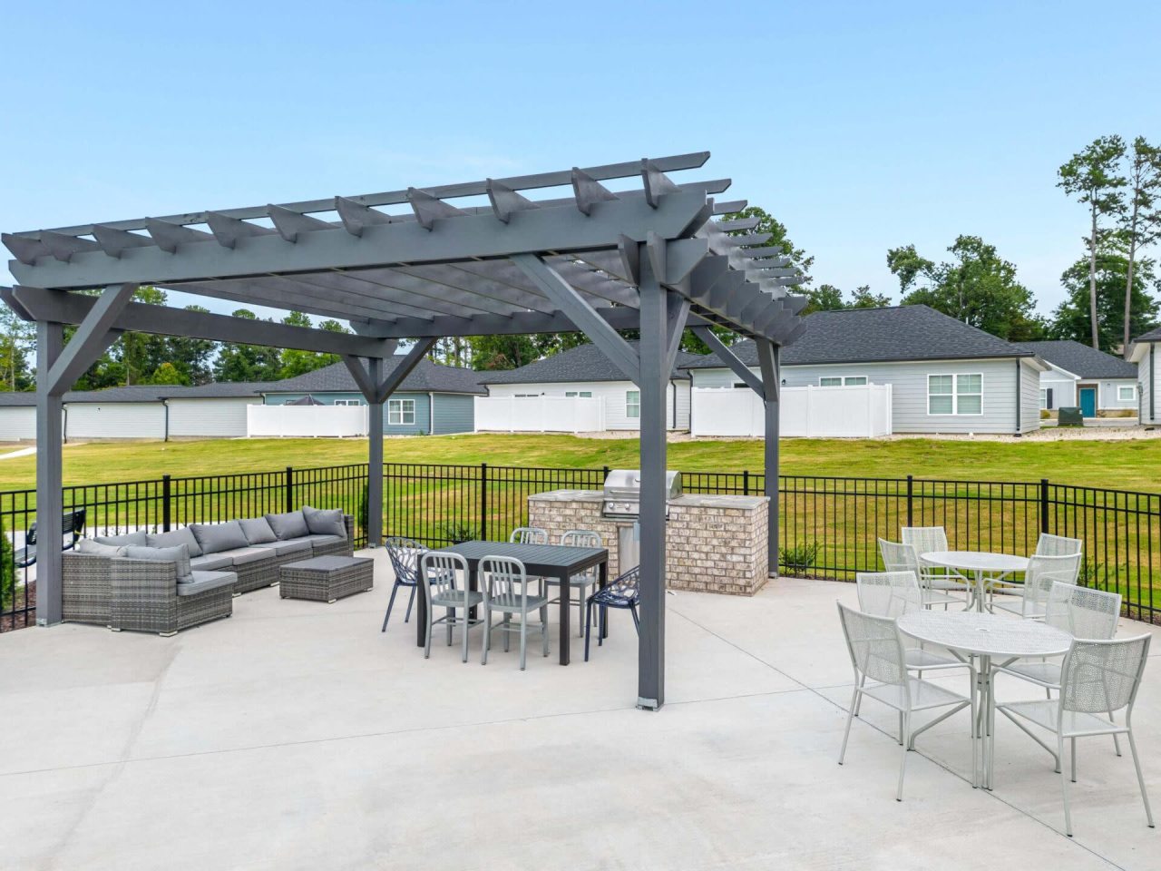 Hamilton Villas Image 9