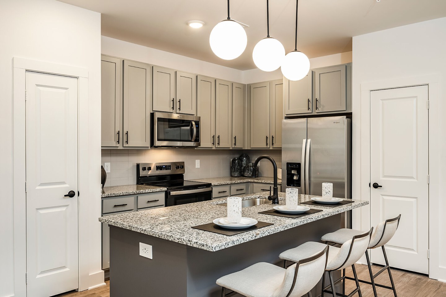 Perla Luxury Apartments Image 25