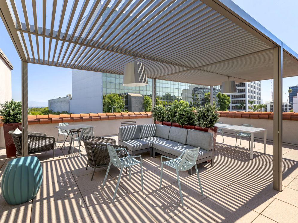 Avalon Encino Image 32