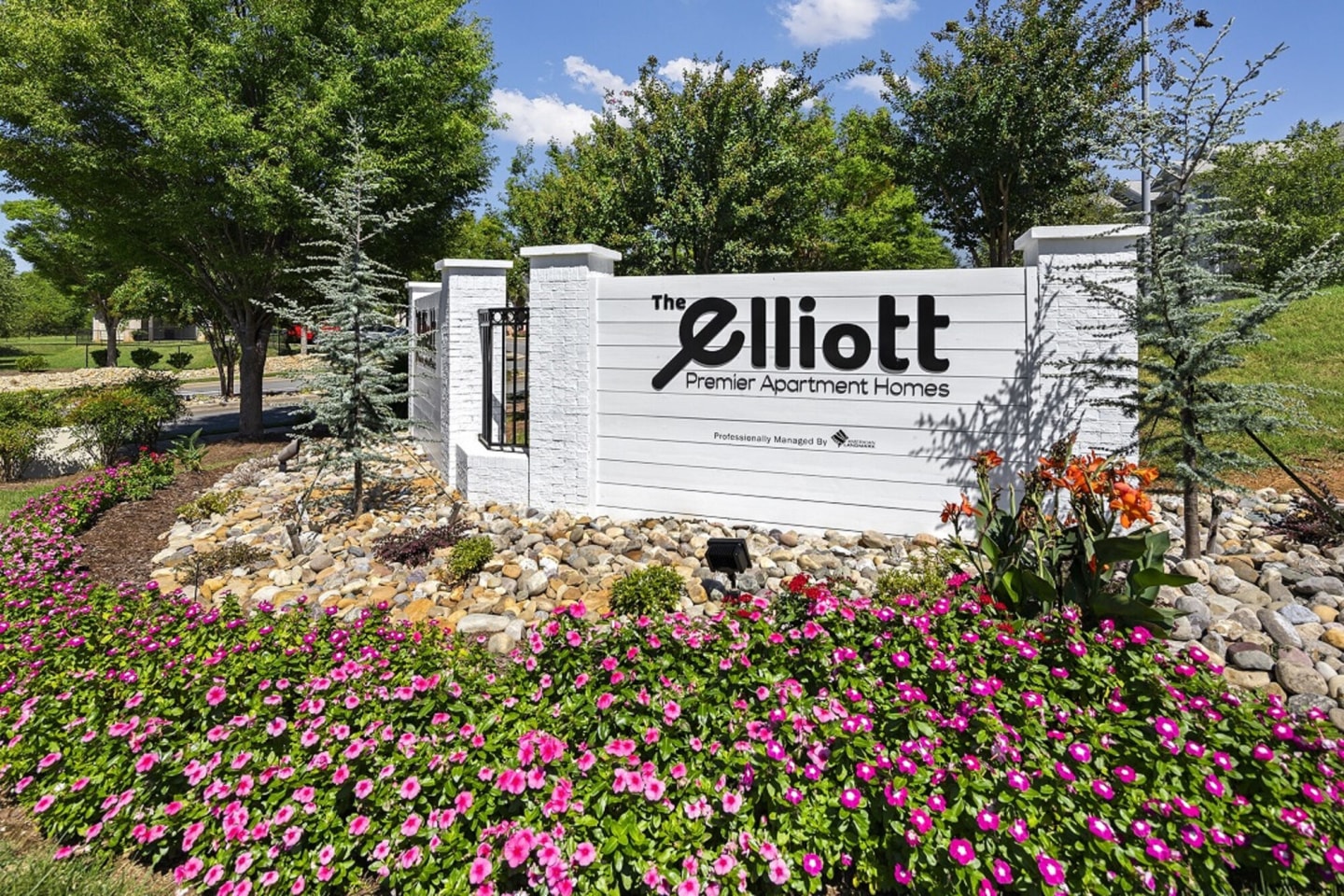 The Elliott Image 24