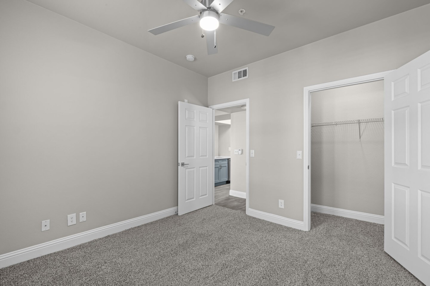 Larkin Apartment Homes Image 68