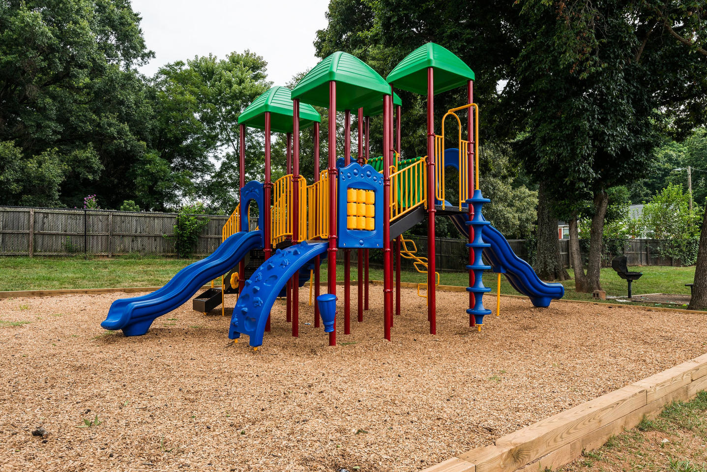 Central Pointe Apartment Homes Image 46