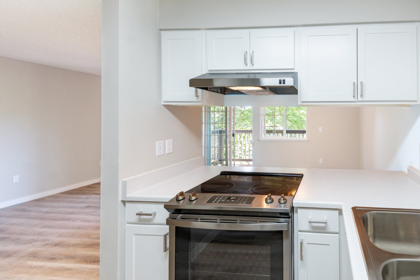 Riverside Park Apartments Image 17