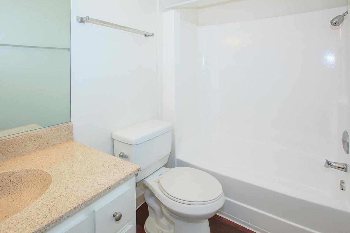 Highland Creek Apartment Homes Image 41