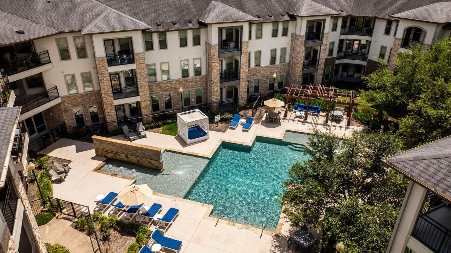 Olympus at Waterside Estates Image 8