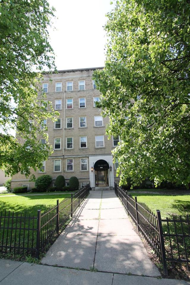 Gates Circle Image 13