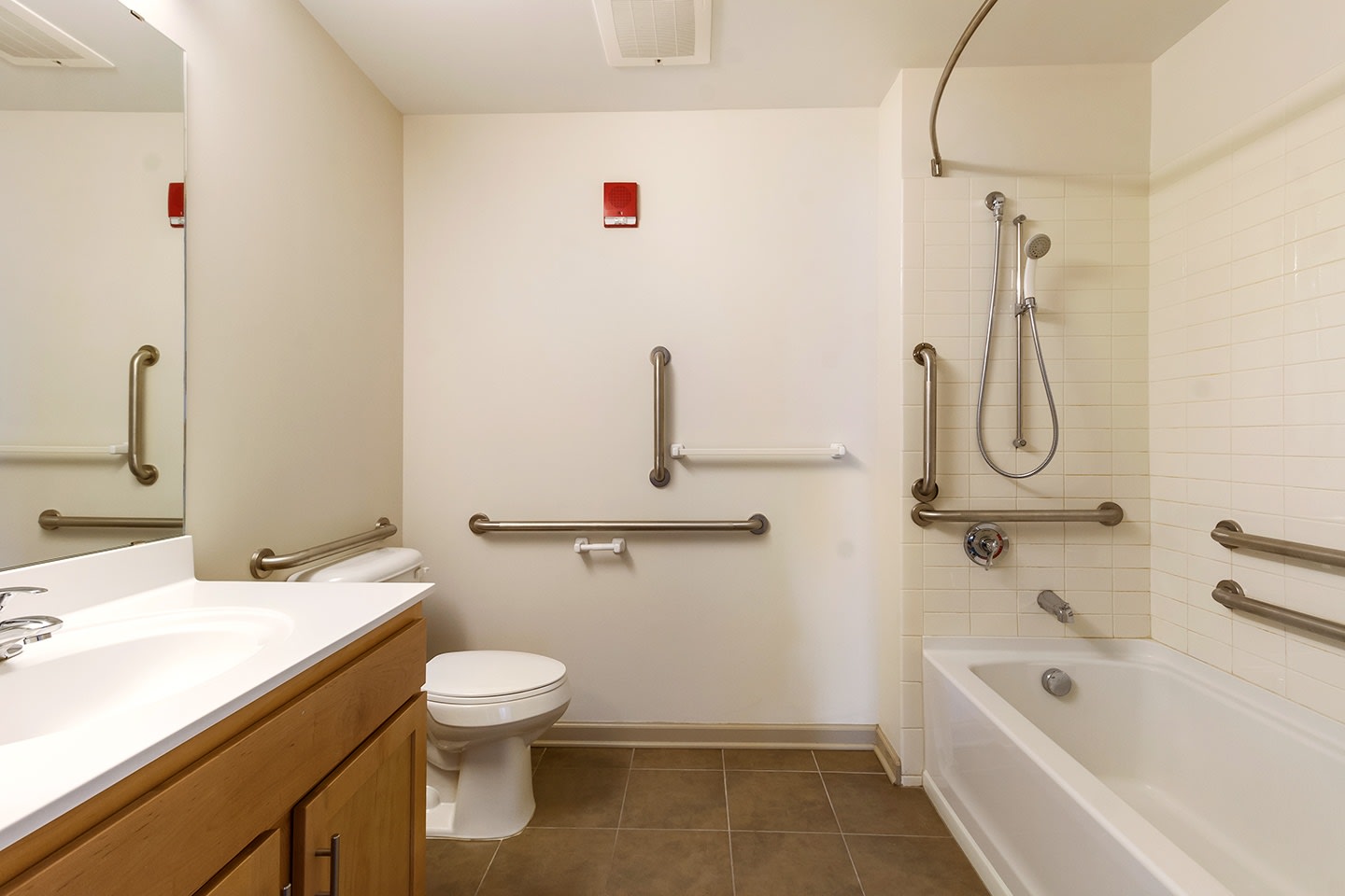 Strathmore Apartments Image 15