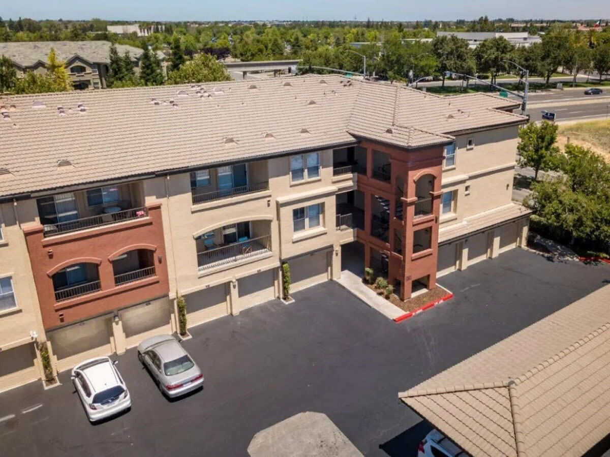 Villagio Luxury Apartments Image 33