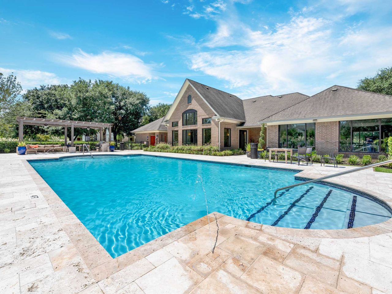 The Crescent at Country Club Image 23