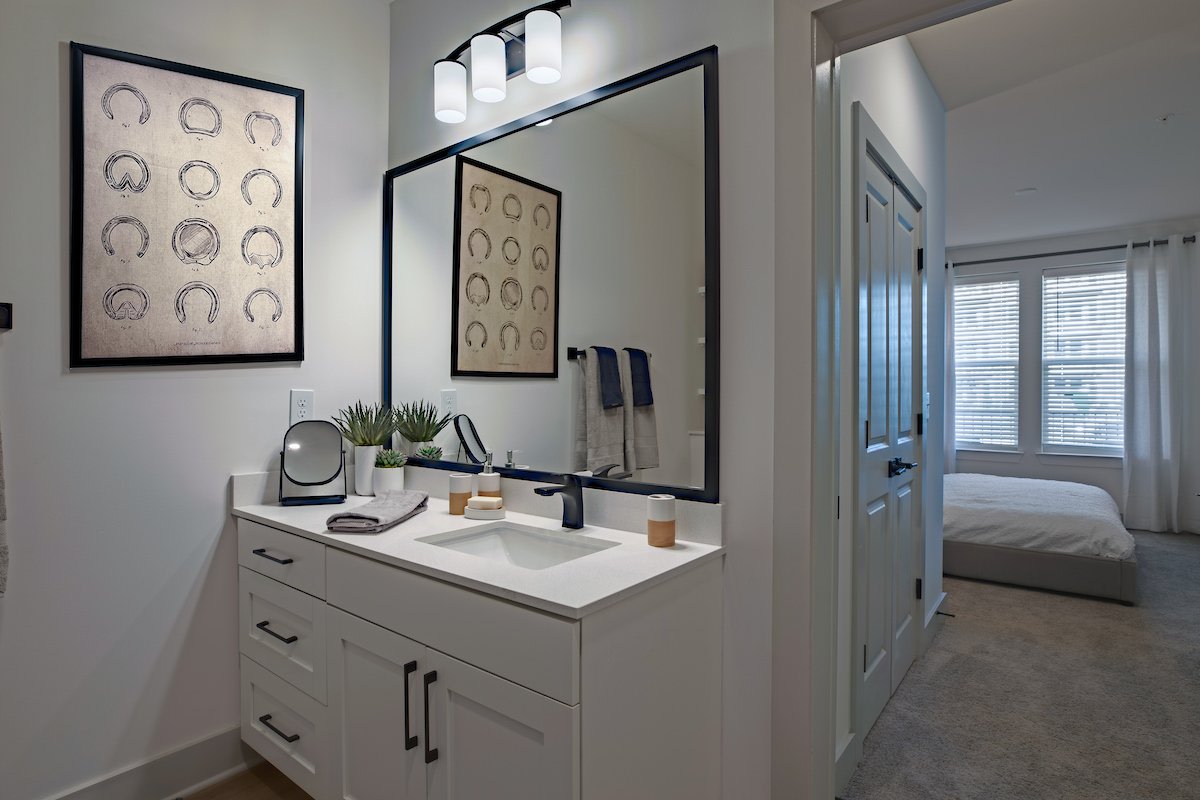 Mainstead at Century Farms Apartments Image 27