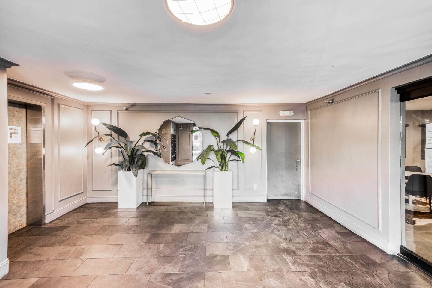 Victoria Apartments Image 3