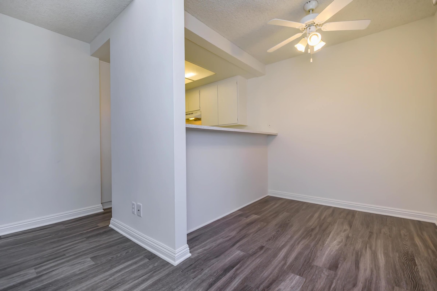 Country Hills Apartment Homes Image 25