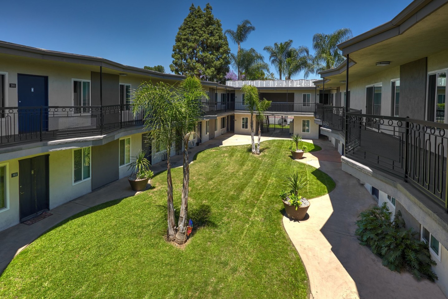 Citrus Gardens Image 2
