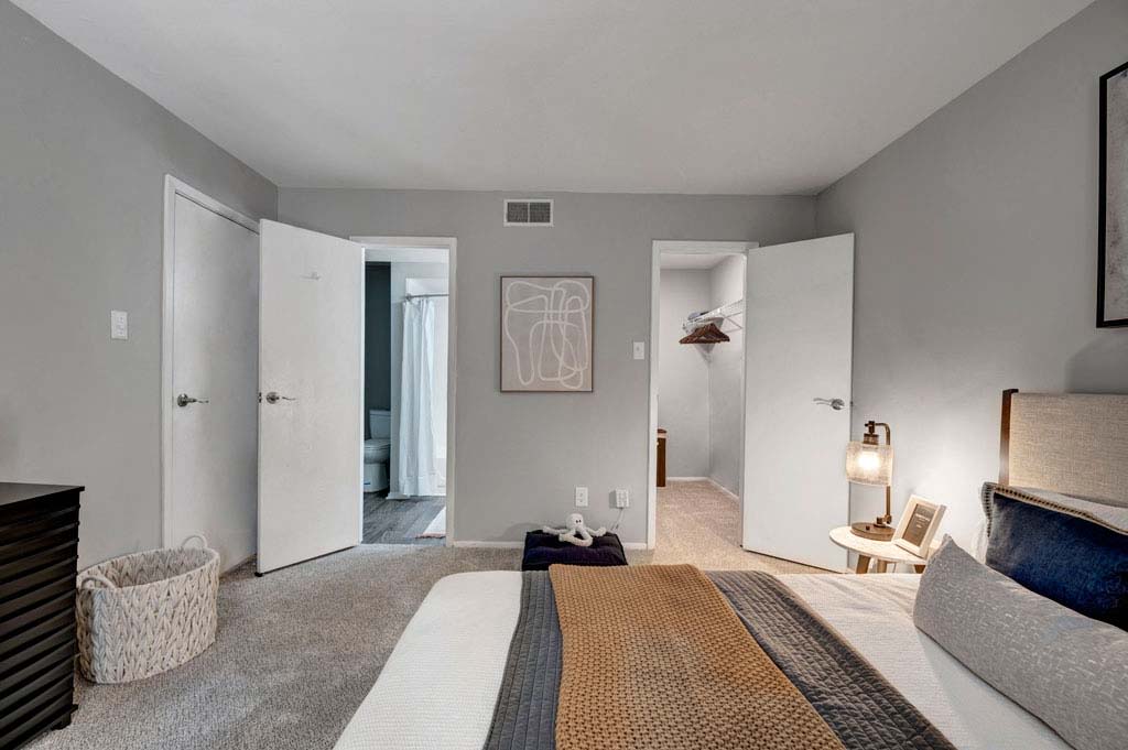 Emerald Place Image 7