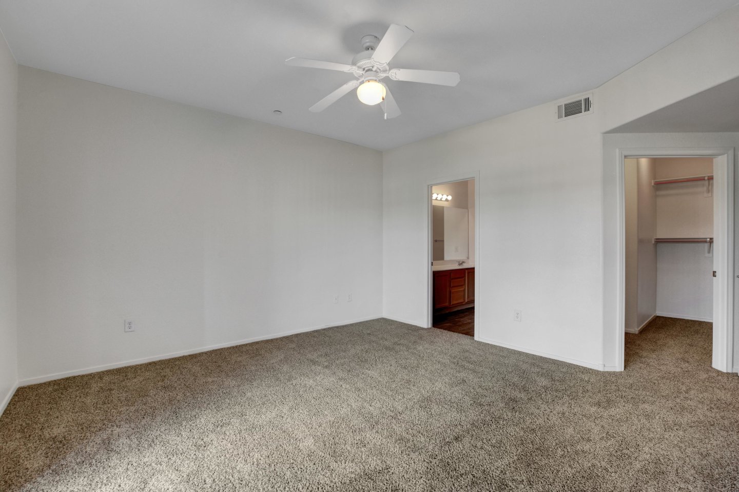Aspen Peak Apartments Image 58