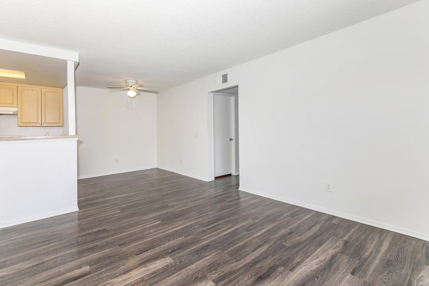 Mountain Creek Apartments Image 10