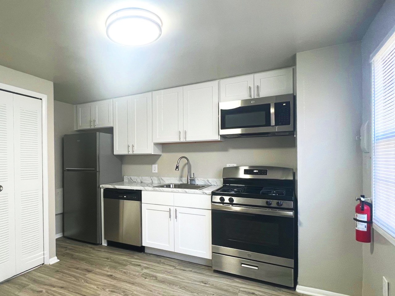 Water's Edge Townhomes Image 16