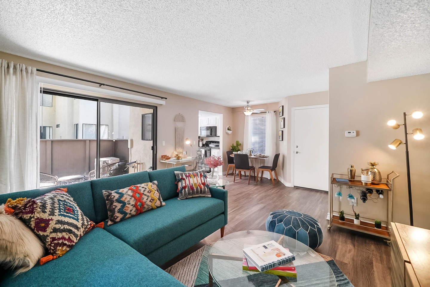 Mosaic Apartment Homes Image 25