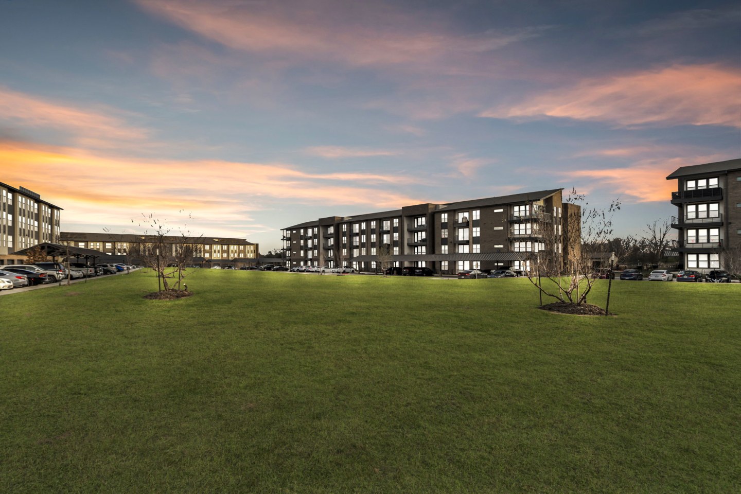 Axis Grand Crossing Image 24