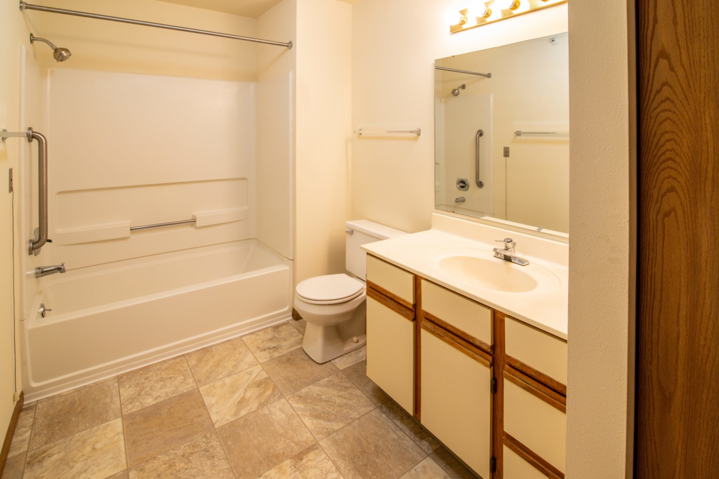 Greentree Glen - Senior Housing Image 10