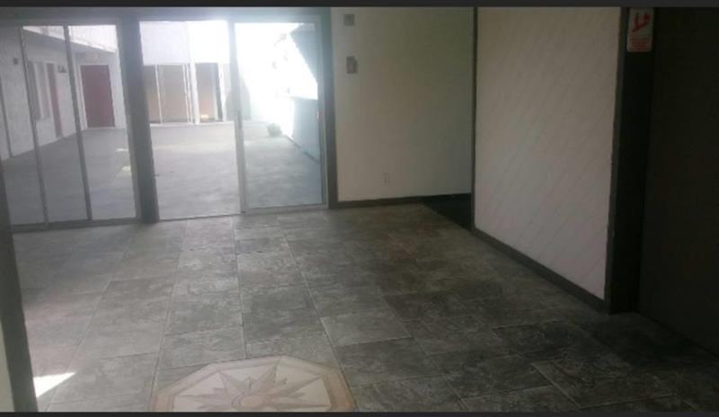 Newport Plaza Image 17