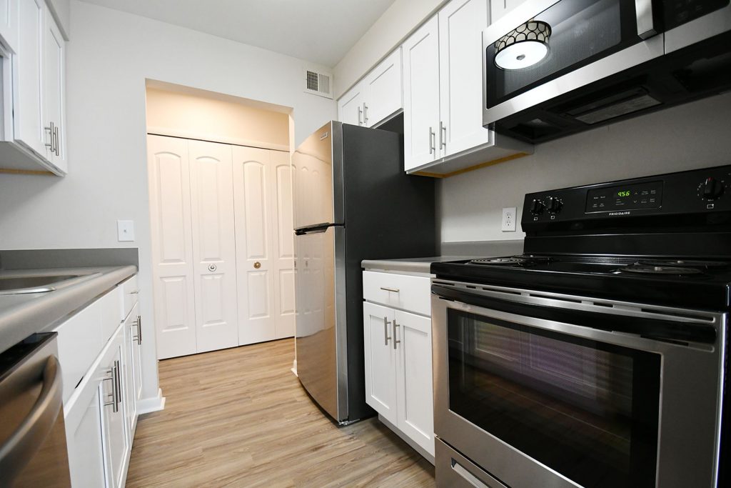 Georgian Manor Apartments Image 8