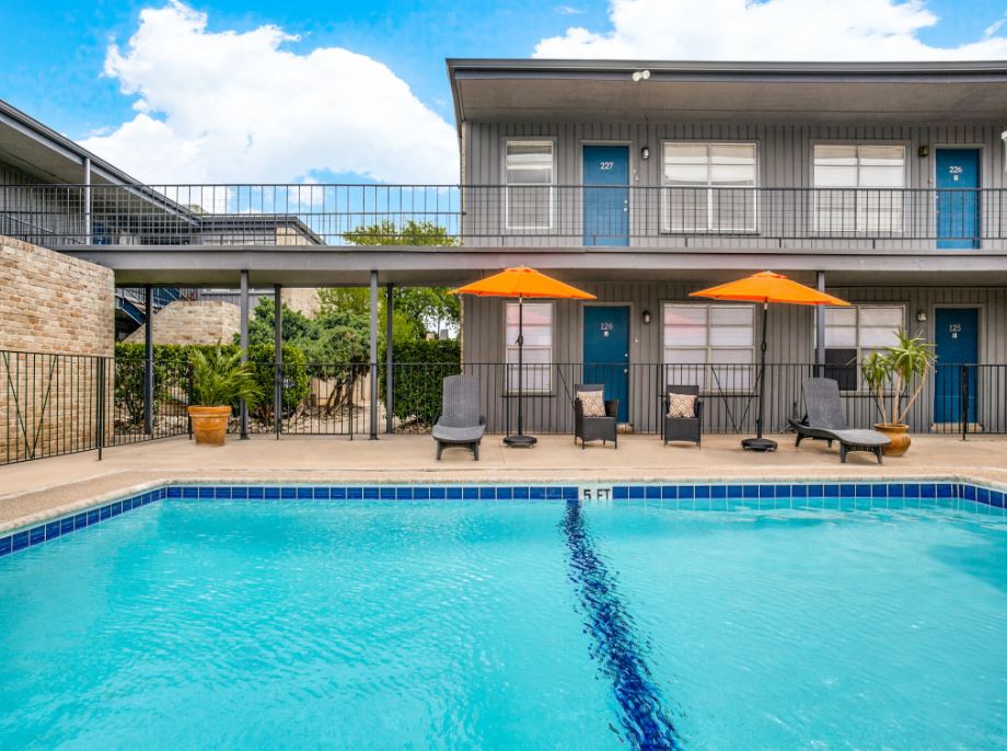 Village Oaks Apartments Image 17