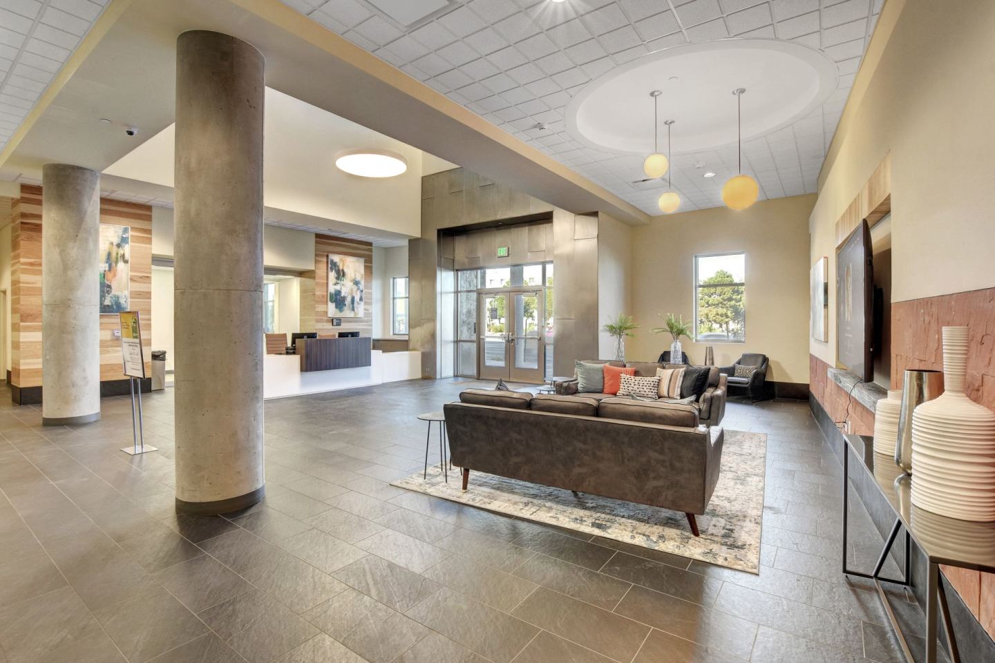 Student Housing - Echo 1055 Image 4