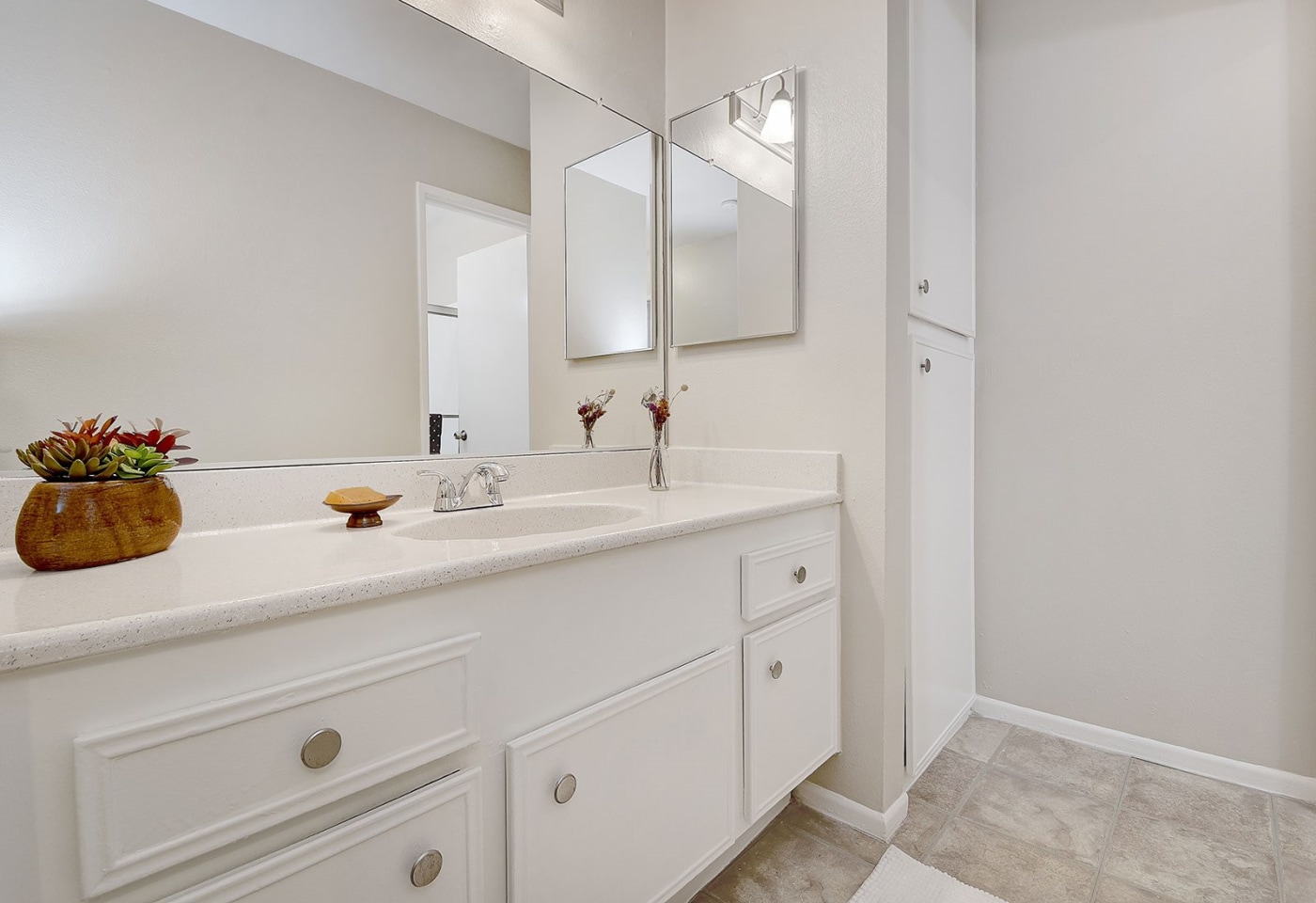 Pine Meadows Apartments Image 14