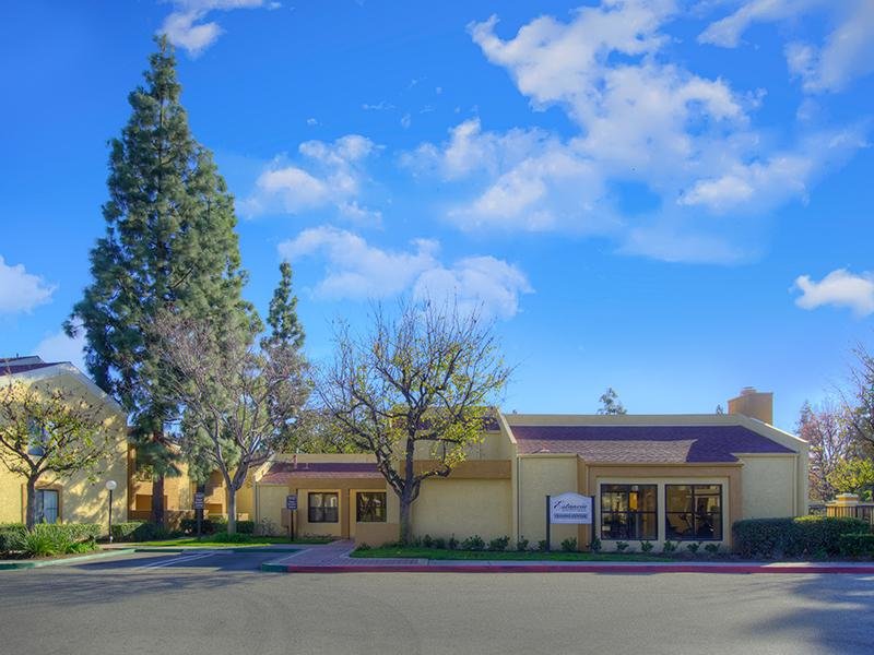Estancia Apartments Image 12
