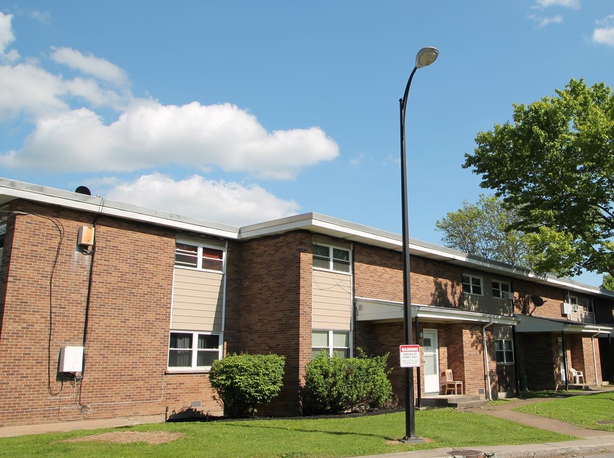 Buffalo Townhomes at Delsan Court Image 29